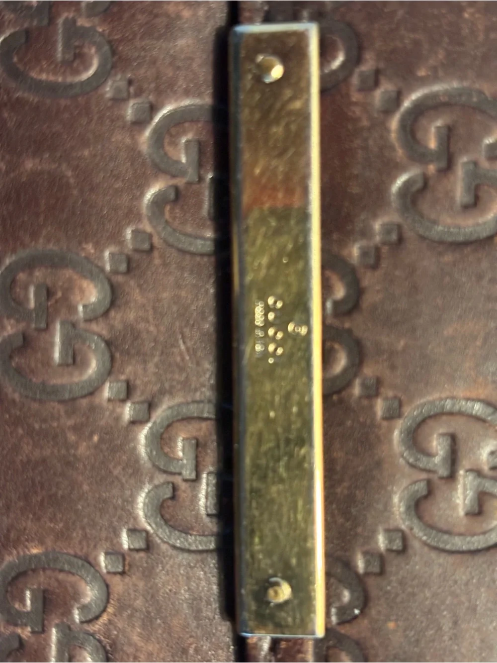 Vintage Gucci Brown Embossed GG Leather Wallet with Gold Tone Bar - Picture 3 of 6